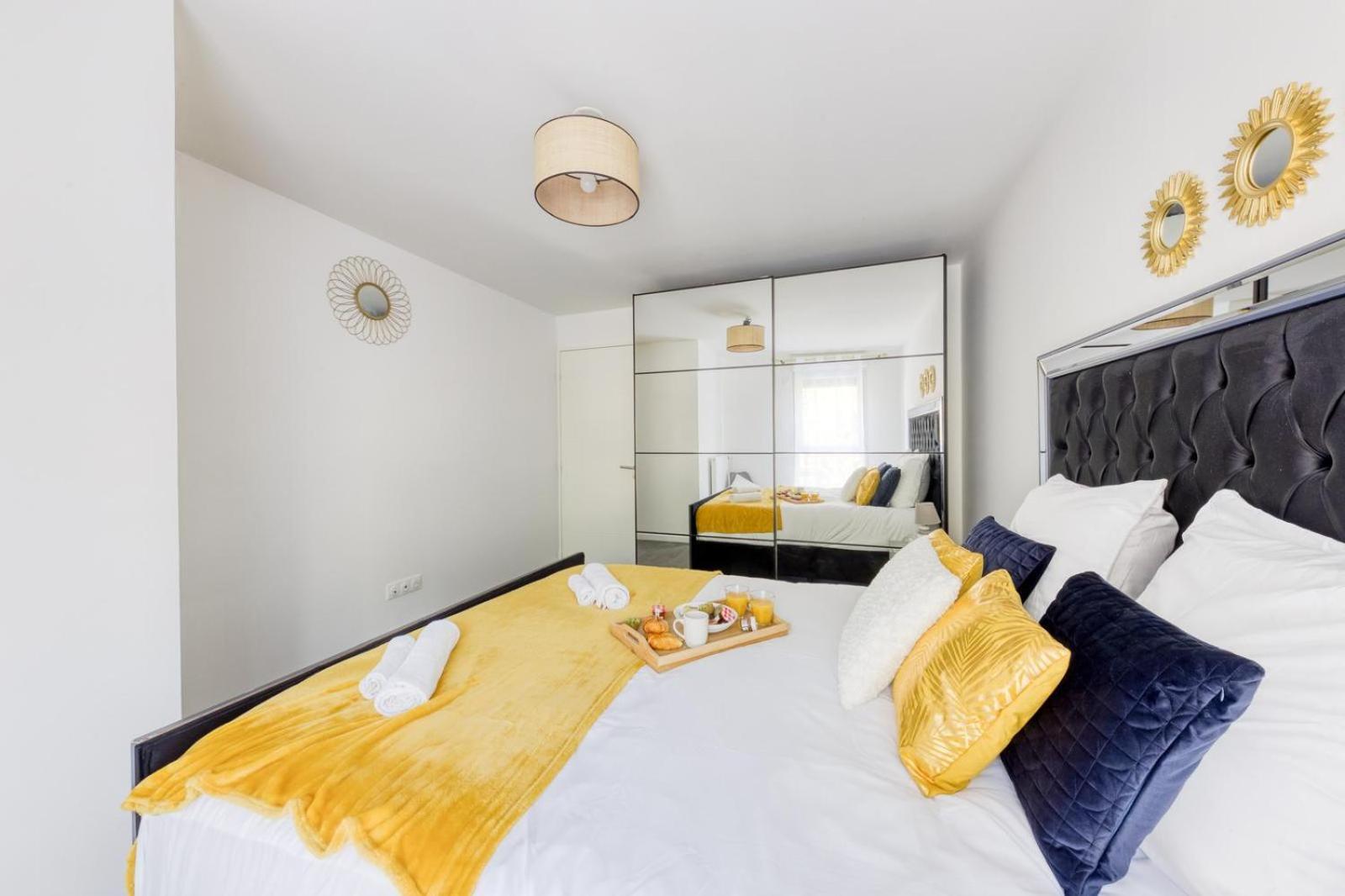 Charmant Appartement De Haut Standing Proche Du Centre-Ville アルフォールヴィル エクステリア 写真